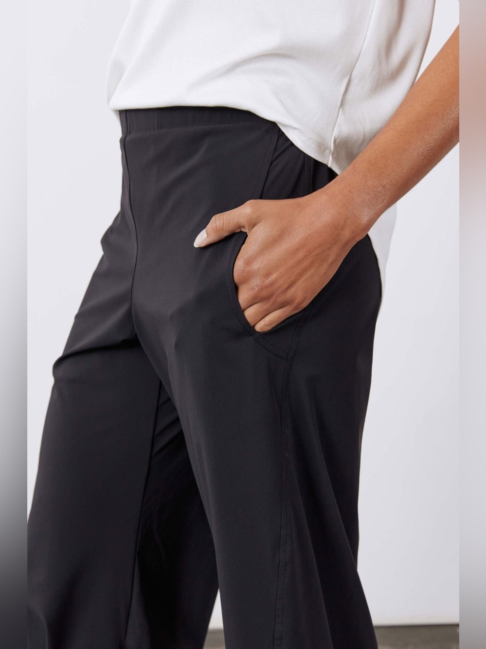 RUTI The Petite On the Loose Work Pants Black Size 14P NWT - Picture 4 of 9